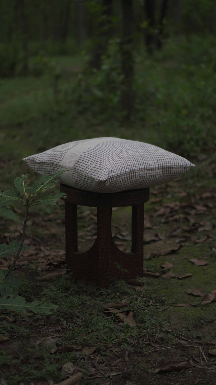 INJIRI DECO CUSHION – Orange/Blue