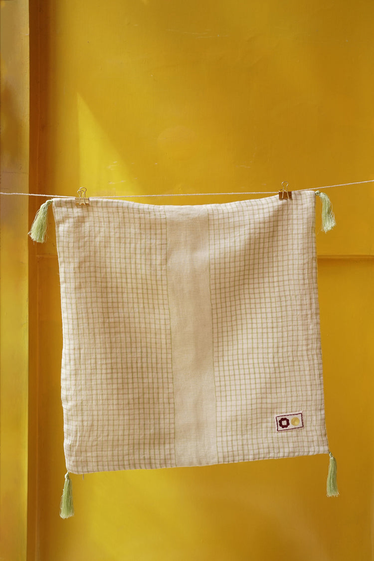 INJIRI DECO CUSHION – Green/Pink