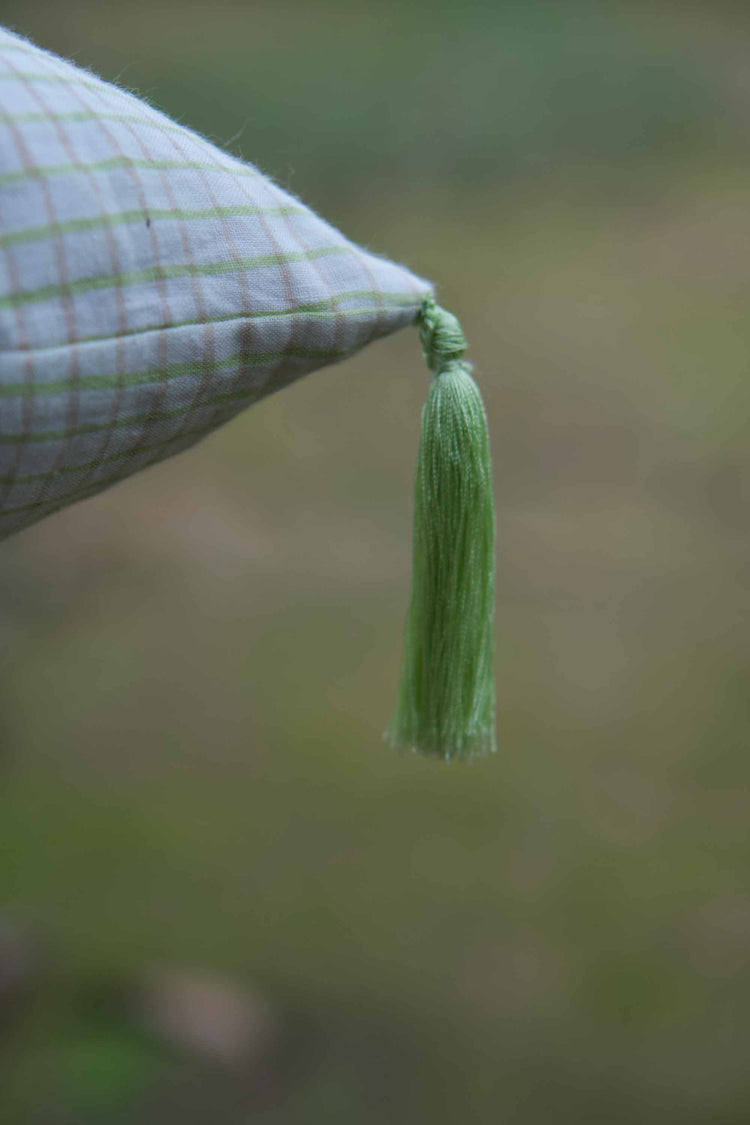 INJIRI DECO CUSHION – Green/Pink