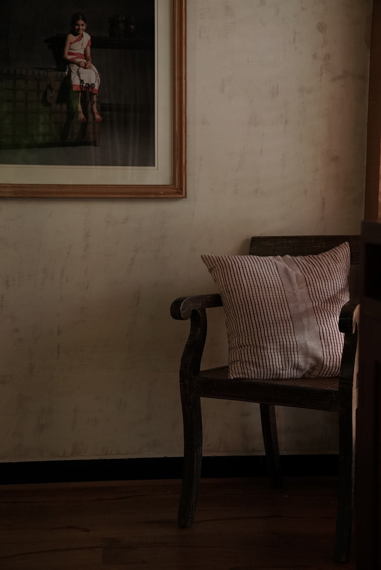 INJIRI DECO CUSHION – Red/Pink