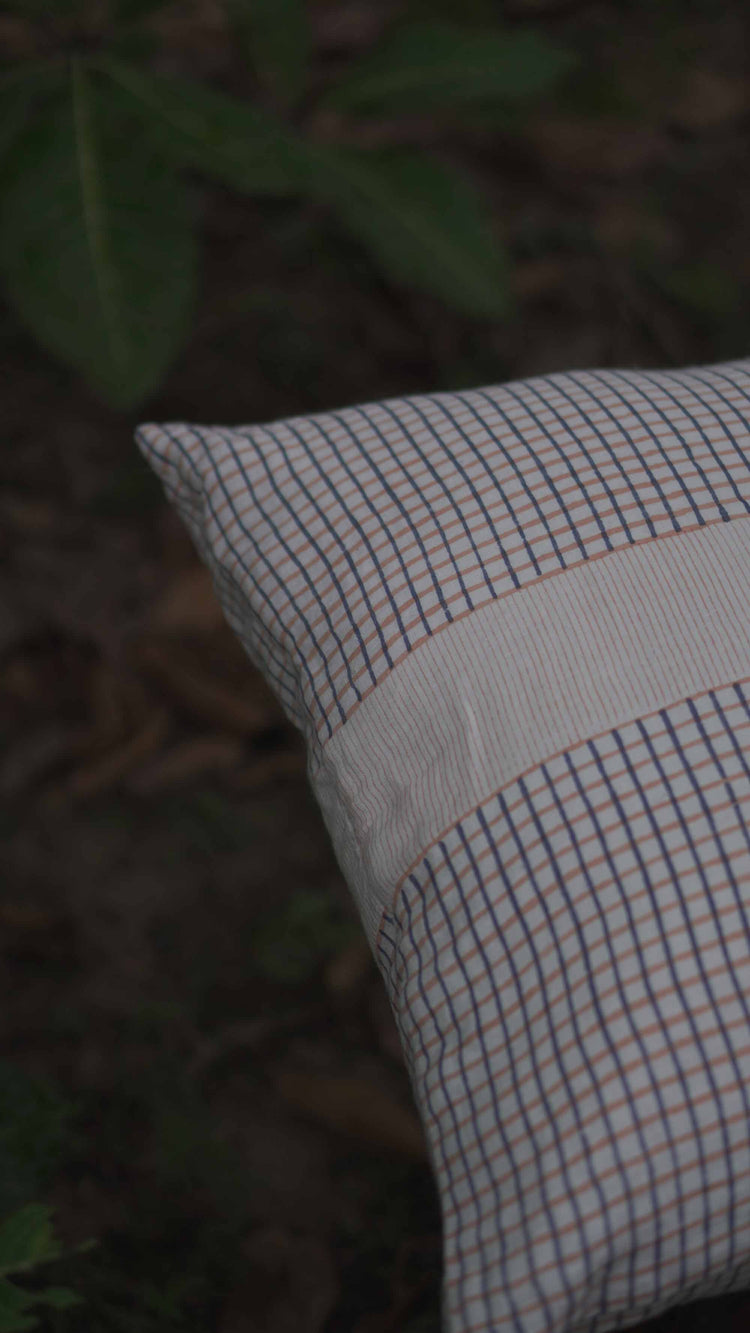 INJIRI DECO CUSHION – Orange/Blue