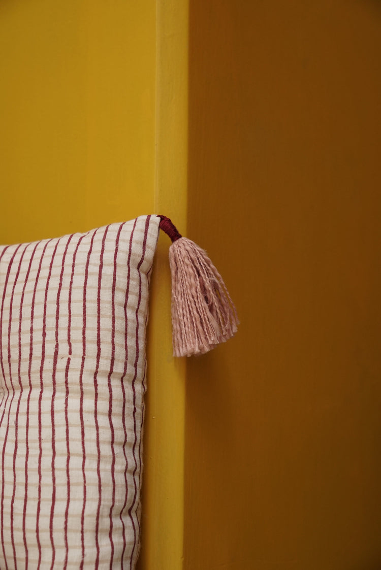 INJIRI MEDIUM GADDI – Red/Pink