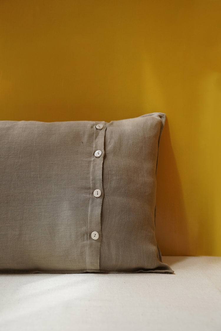 RAATRI BED SHEET + 2 PILLOW COVERS – Olive