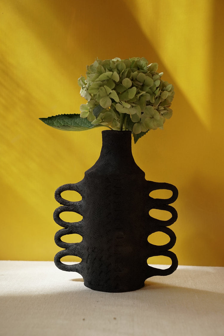 SAAYA VASE 01 (Edition of 10)