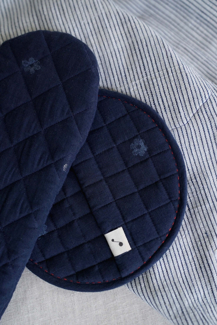JACINTHE OVEN MITT & TRIVET SET