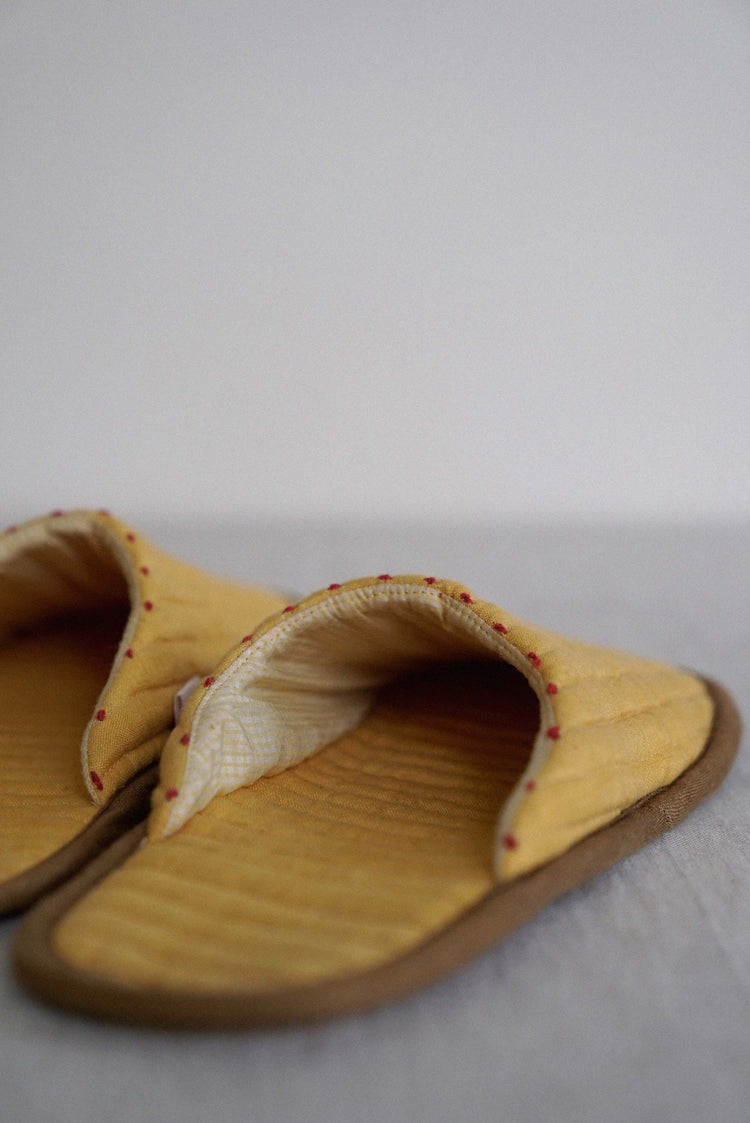 CIEL JAUNE SLIPPERS